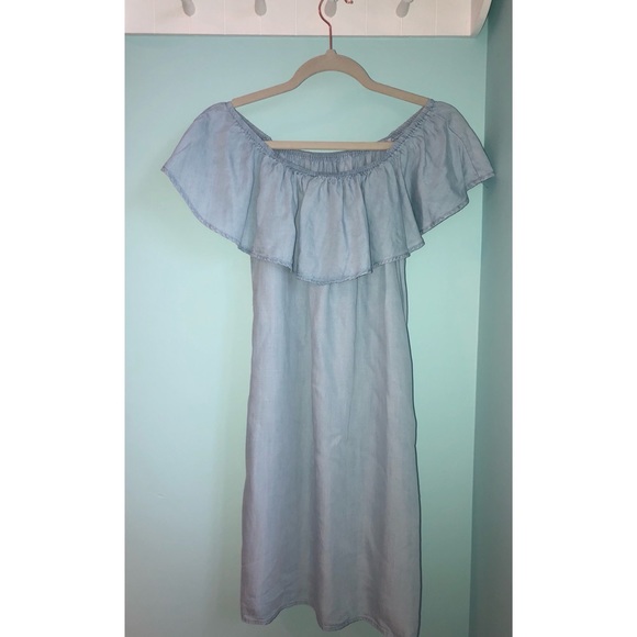 Off the shoulder denim dress 🦋🦋 - Picture 3 of 3